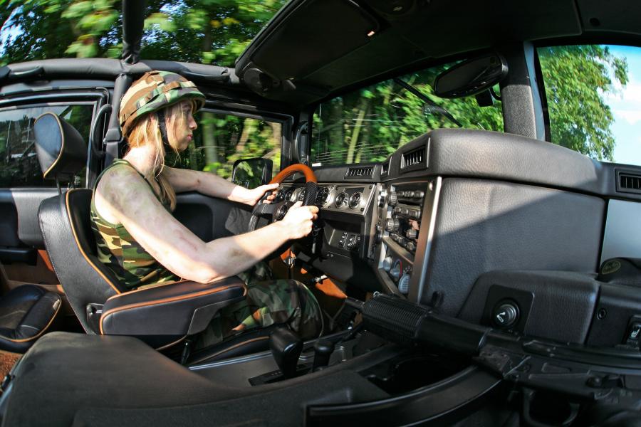  Hummer H1 by Cam Shaft 2011 года  (фото 3 из 14)